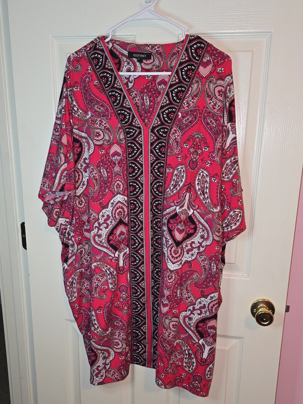 Ellen Tracy Pink Paisley Kaftan with Black Trim